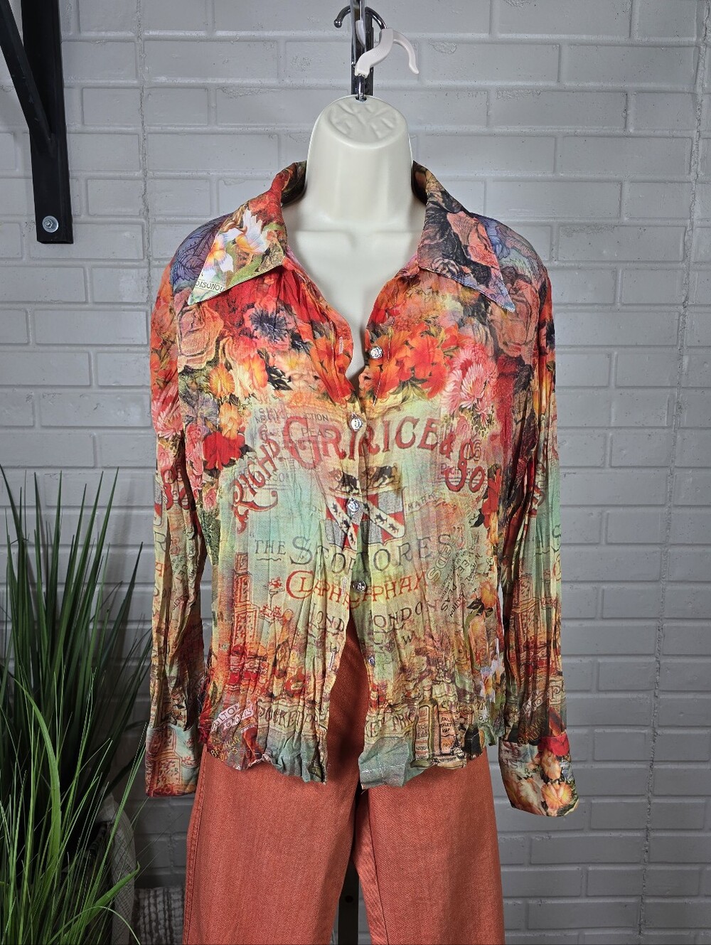 Vintage Y2K Love Amour Multicolor Floral Button Front Blouse Size Small
